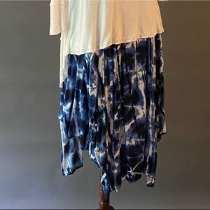 Great boho blue and white tie dye skirt.